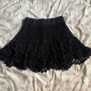 Black knit crochet mini skirt size xs-s in great condition